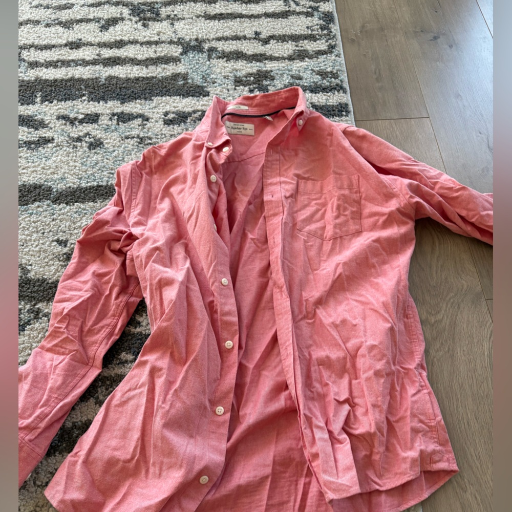 Men's Casual Pink Button-Down Shirt